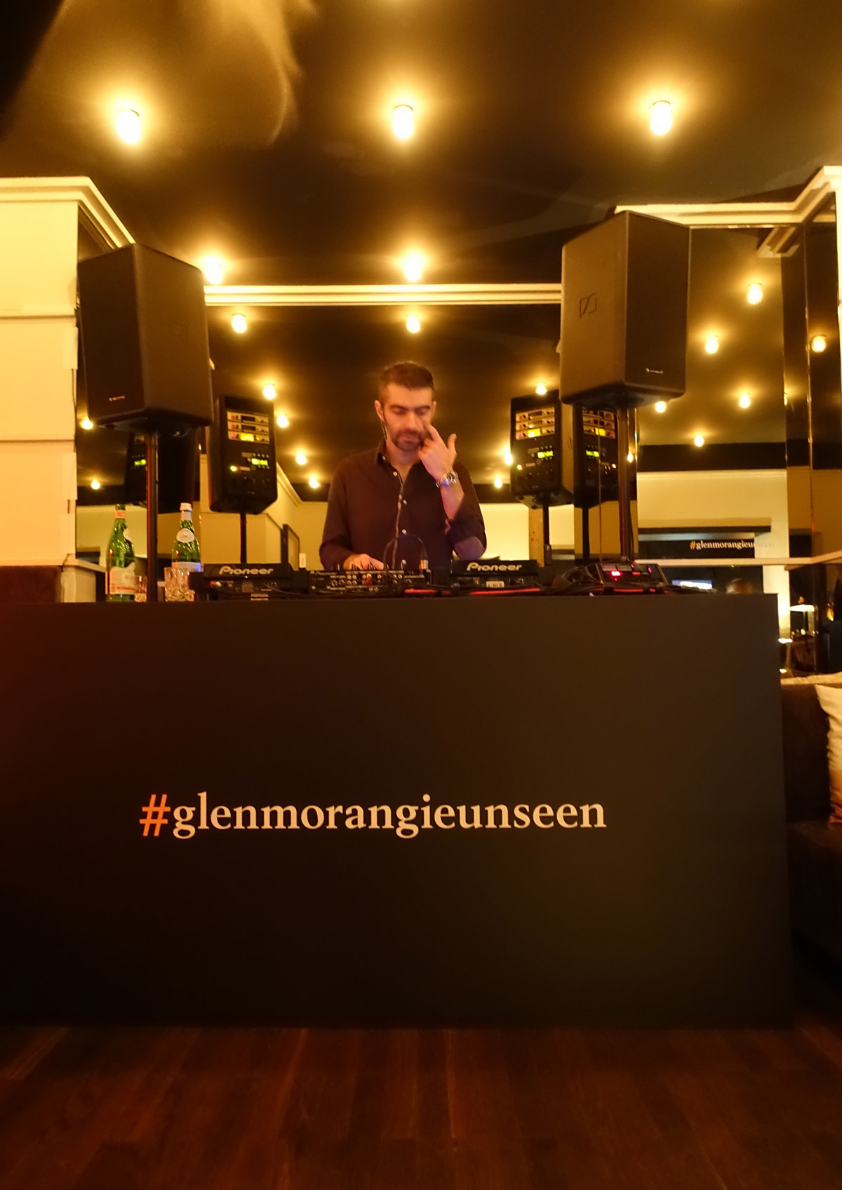 Lvmh Glenmorangie Unseen Pop Up Bar In Munich Galia Brener